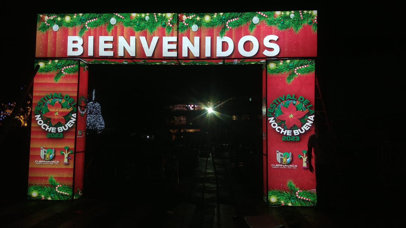Lona de bienvenida y evento — 12