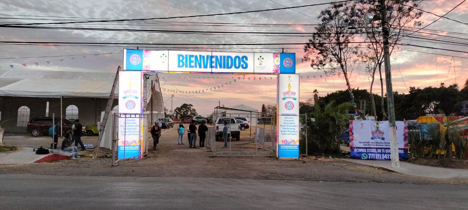 Lona de bienvenida y evento — 17