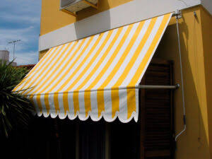 Toldo fijo para negocio — 11