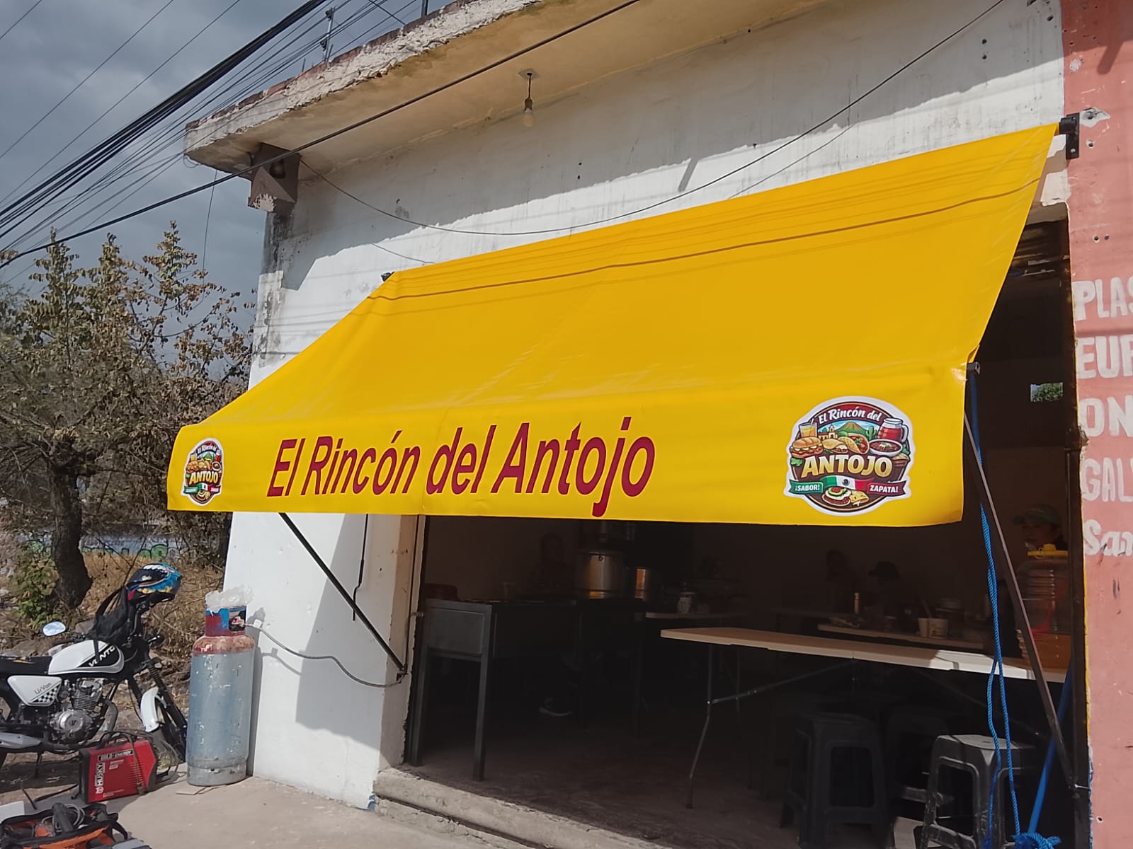 Toldo fijo para negocio — 20