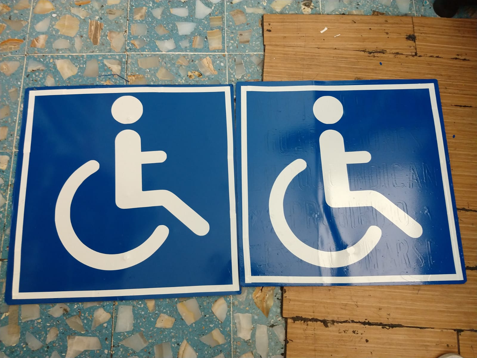 Señalética vial y restrictiva — 3