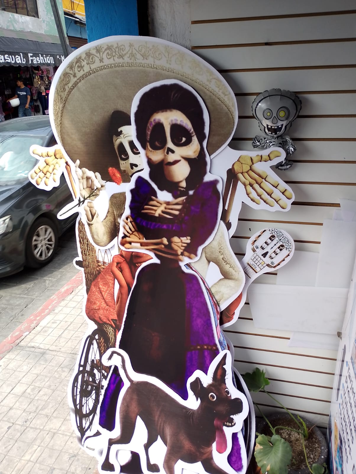 Figura recortada y sticker especial — 1