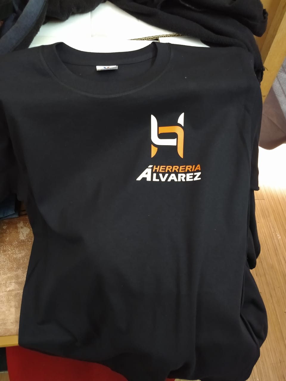 Playera y polo personalizado — 2