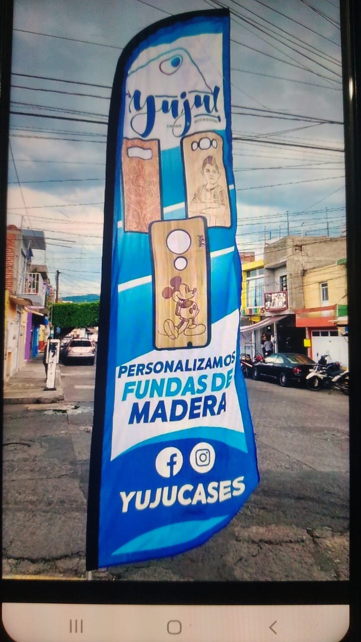 Roll up y banner portátil — 3