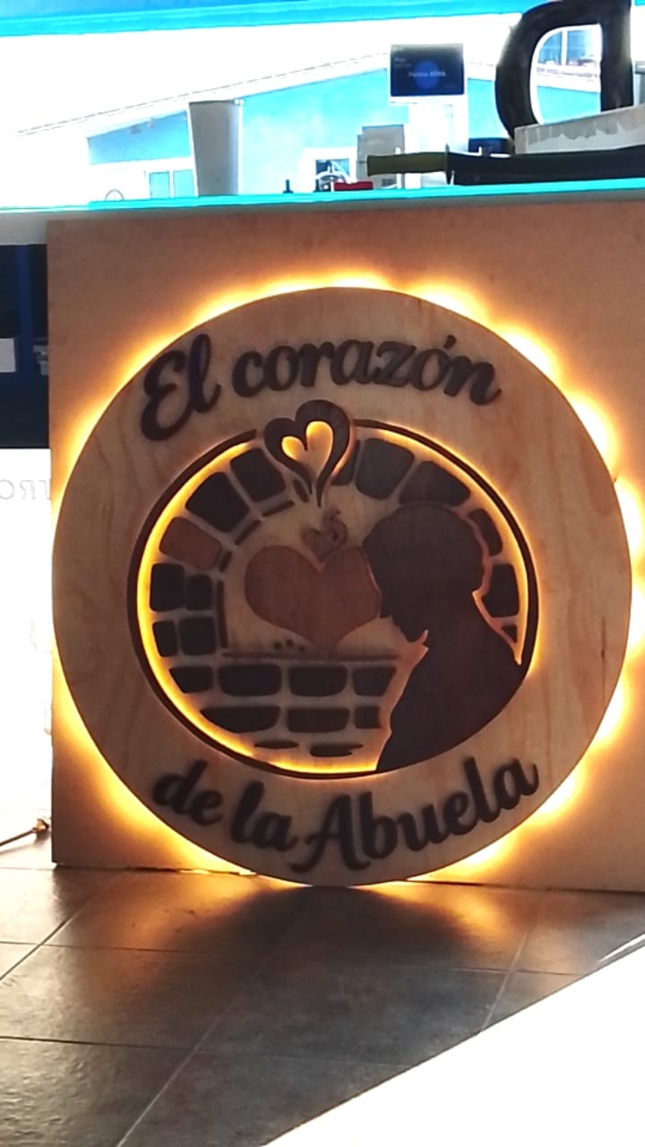 Anuncio luminoso y letras 3D — trabajo 5