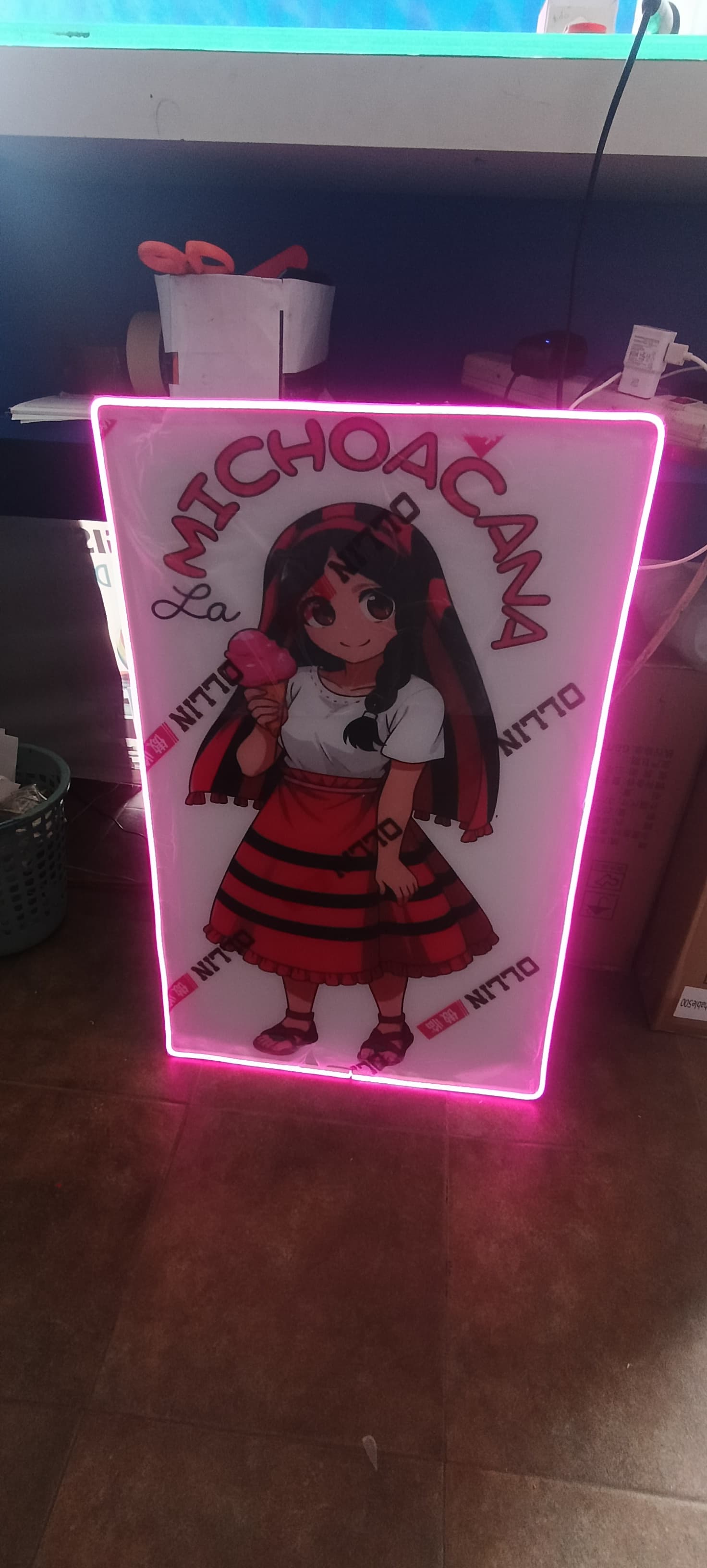 Anuncio luminoso y letras 3D — trabajo 8